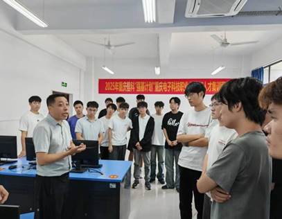 5feed38afb339c5f5424a870298e3057